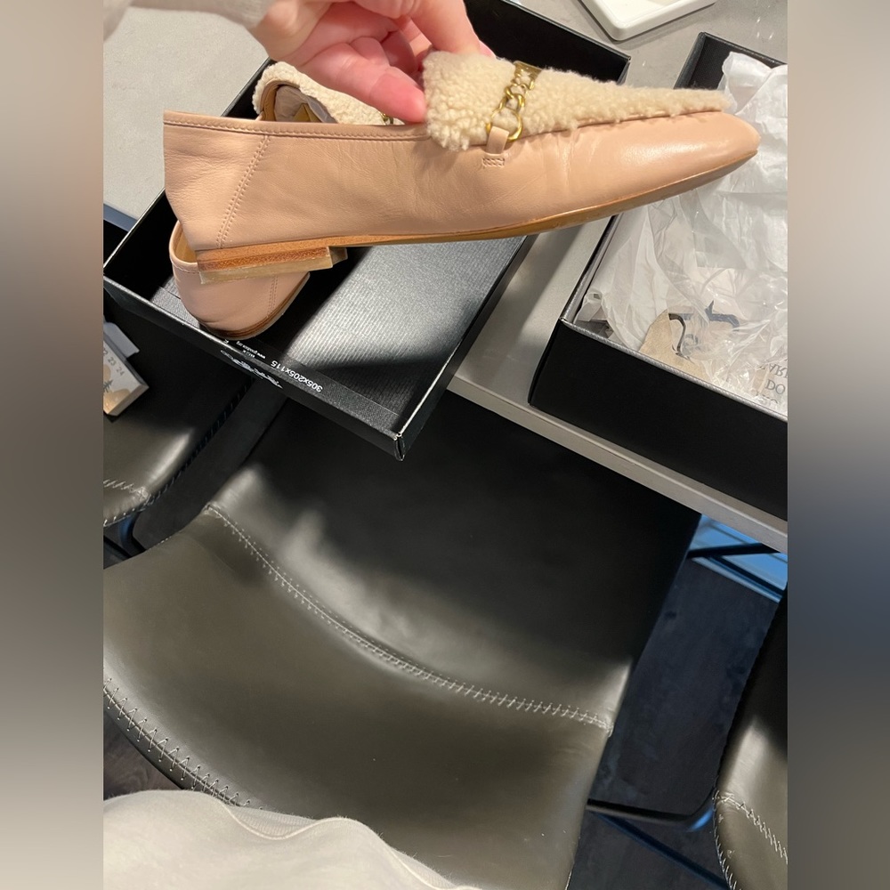 Blush Colored Women’s size 9 Helena Loafer. - Picture 8 of 8